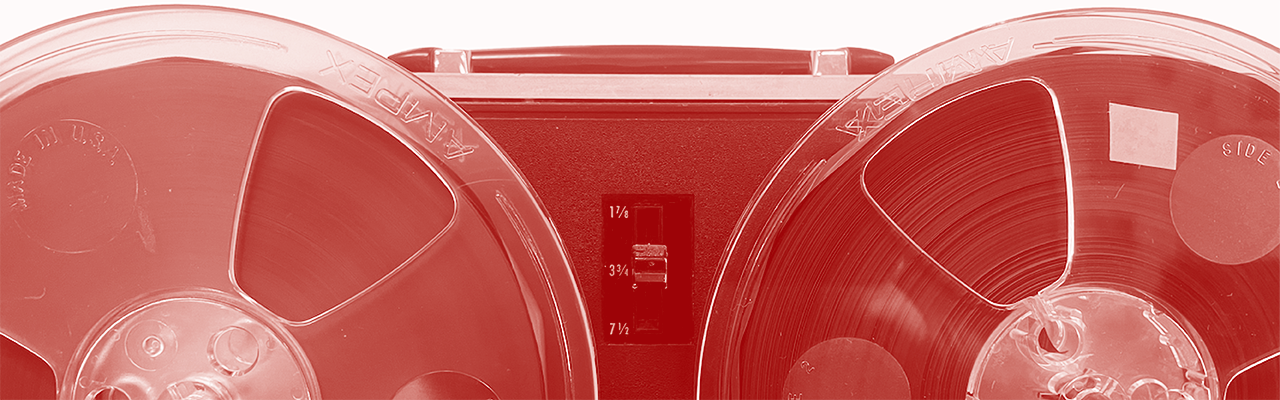 Vintage reel-to-reel tape recorder in Elliston