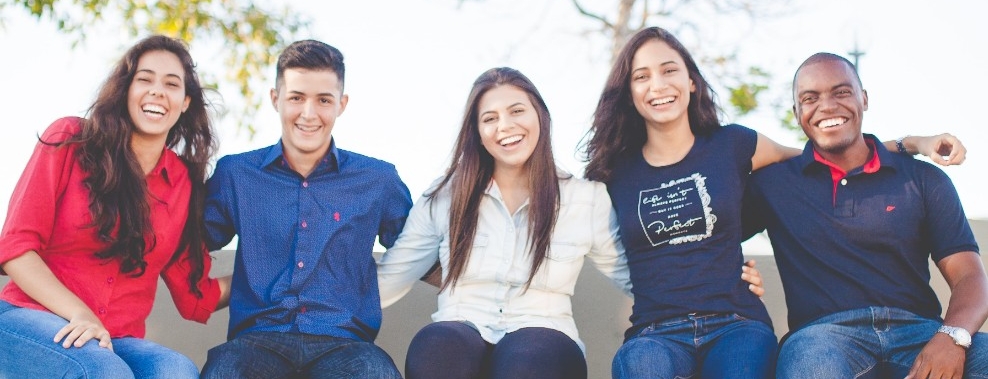 Students walking up and down mainstreet at UC